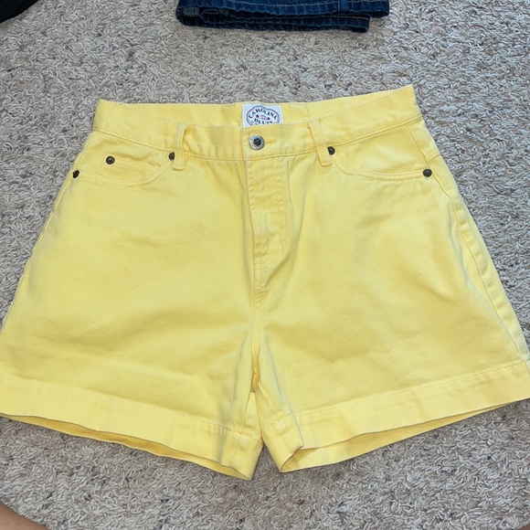 Vintage Yellow Jean Shorts! - Picture 4 of 12
